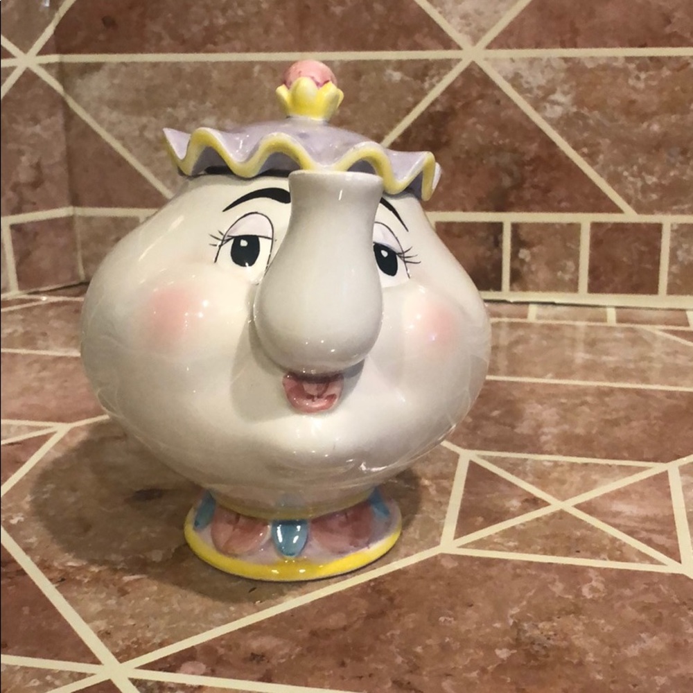 Disney Mrs. Potts tea pot